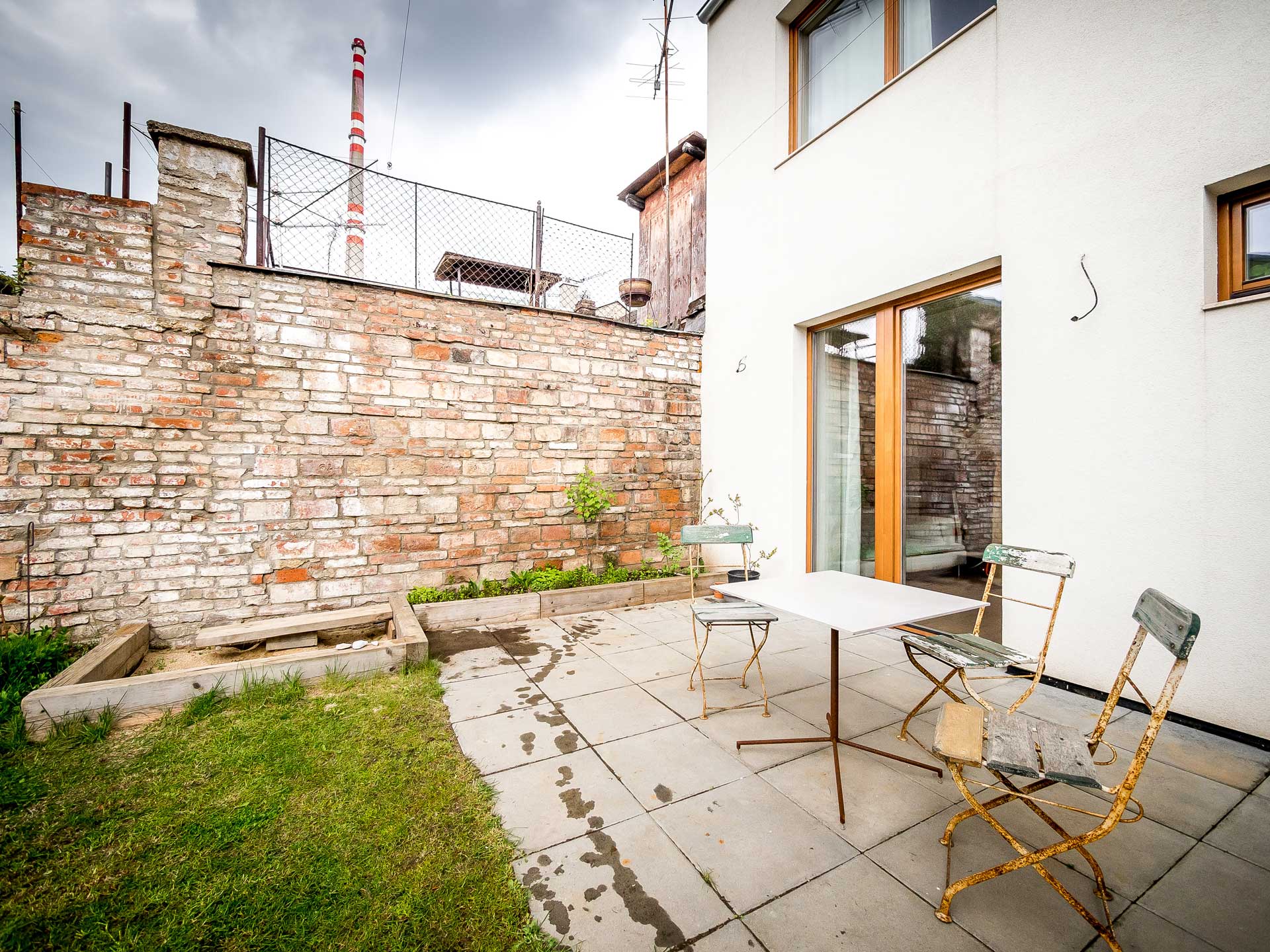 REKONSTRUKCE DOMU V MALOMĚŘICÍCH - DVOREK