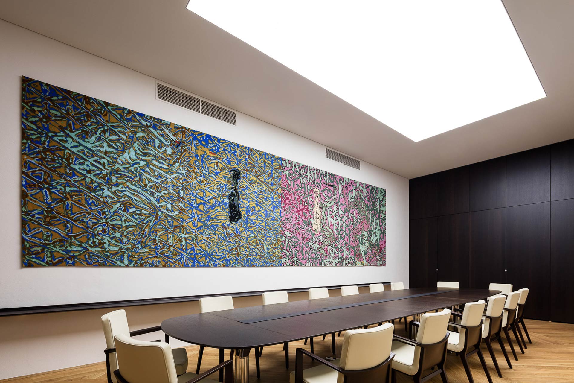 INTERIÉR ÚSTAVNÍHO SOUDU - PLÉNUM